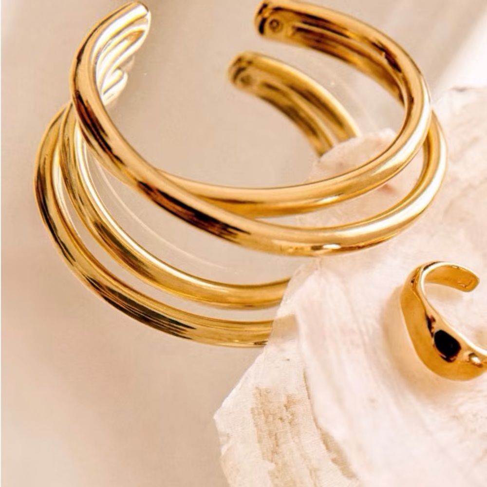 Sézane Chiara cuff